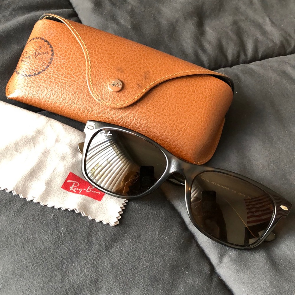 New Wayfarer Raybans